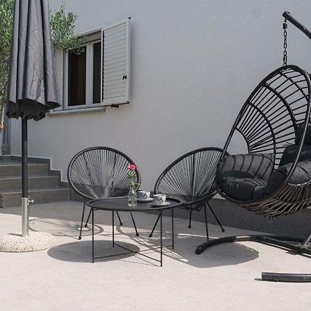 Apartman Rusula Vodice Exteriör bild