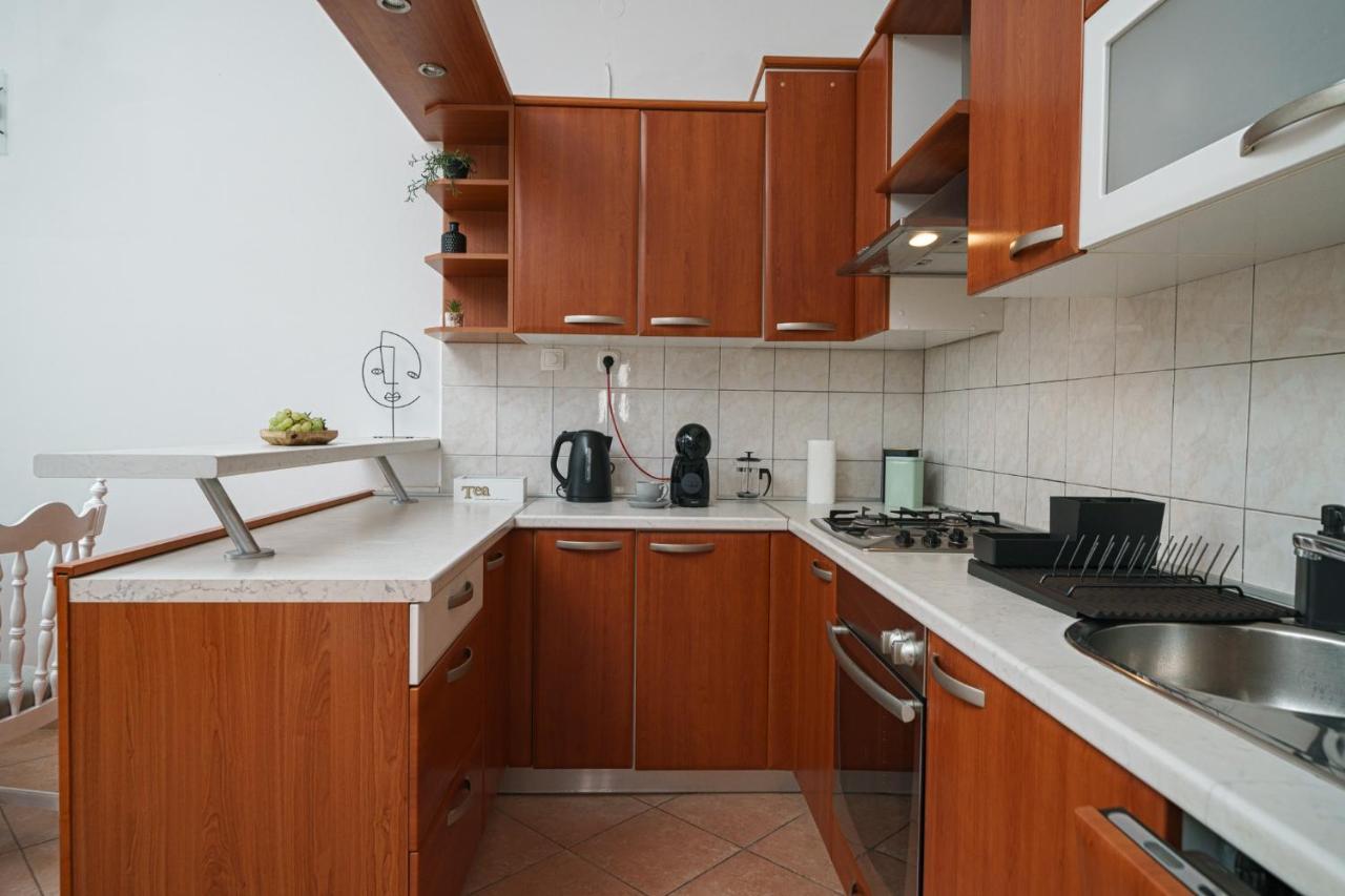 Apartman Rusula Vodice Exteriör bild
